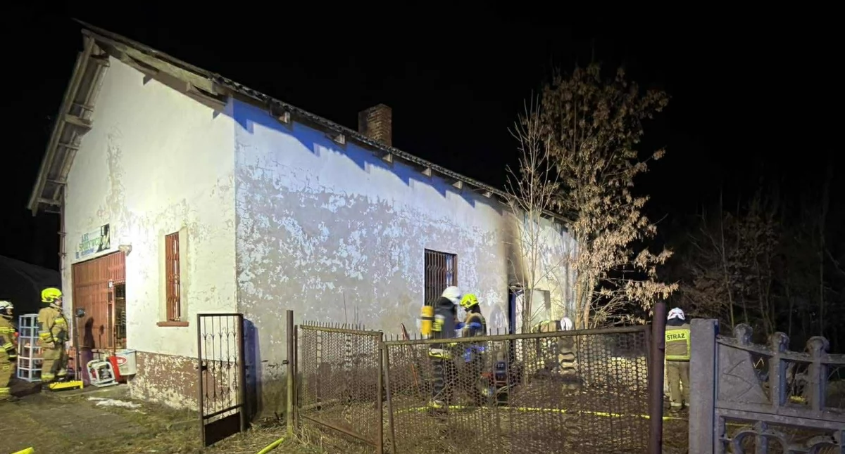 Pożary - interwencje Straży Pożarnej, Pożar gminie Brzeziny - zdjęcie, fotografia