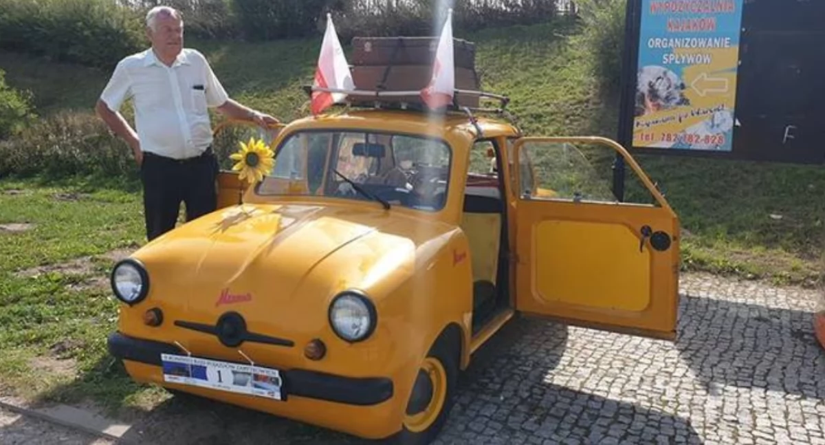 Motoryzacja, Legendarny „Mikrus” pożarze odbudowany znowu zachwyca - zdjęcie, fotografia