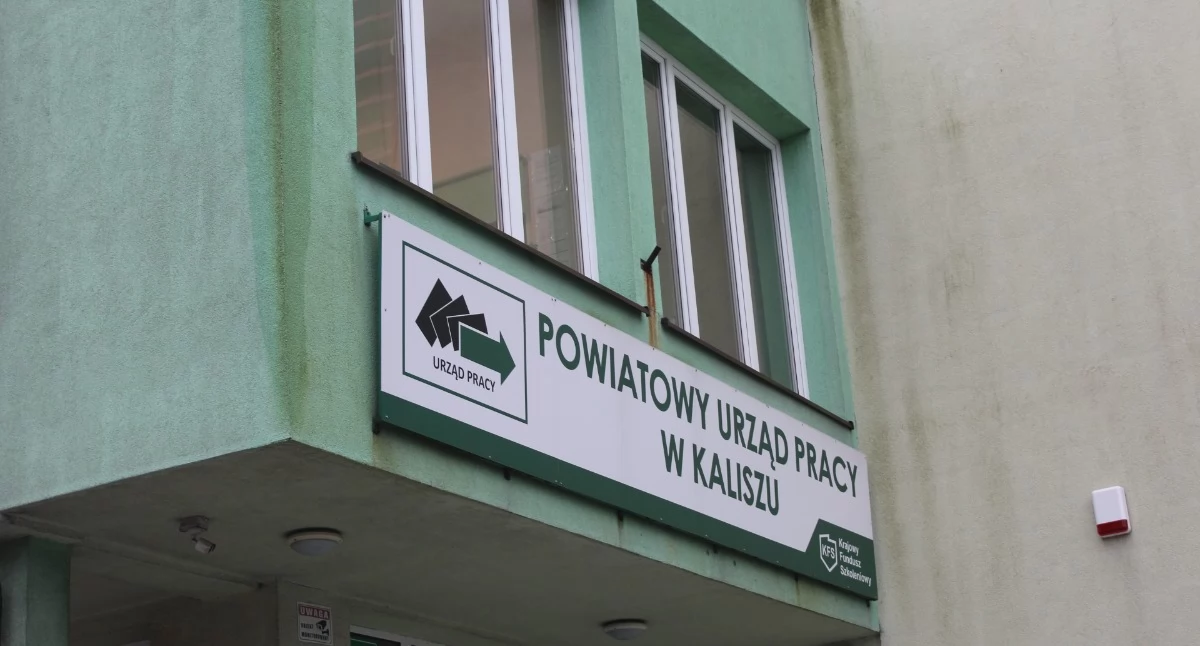 Rynek pracy, Ponand nowych ofert pracy Kaliszu - zdjęcie, fotografia