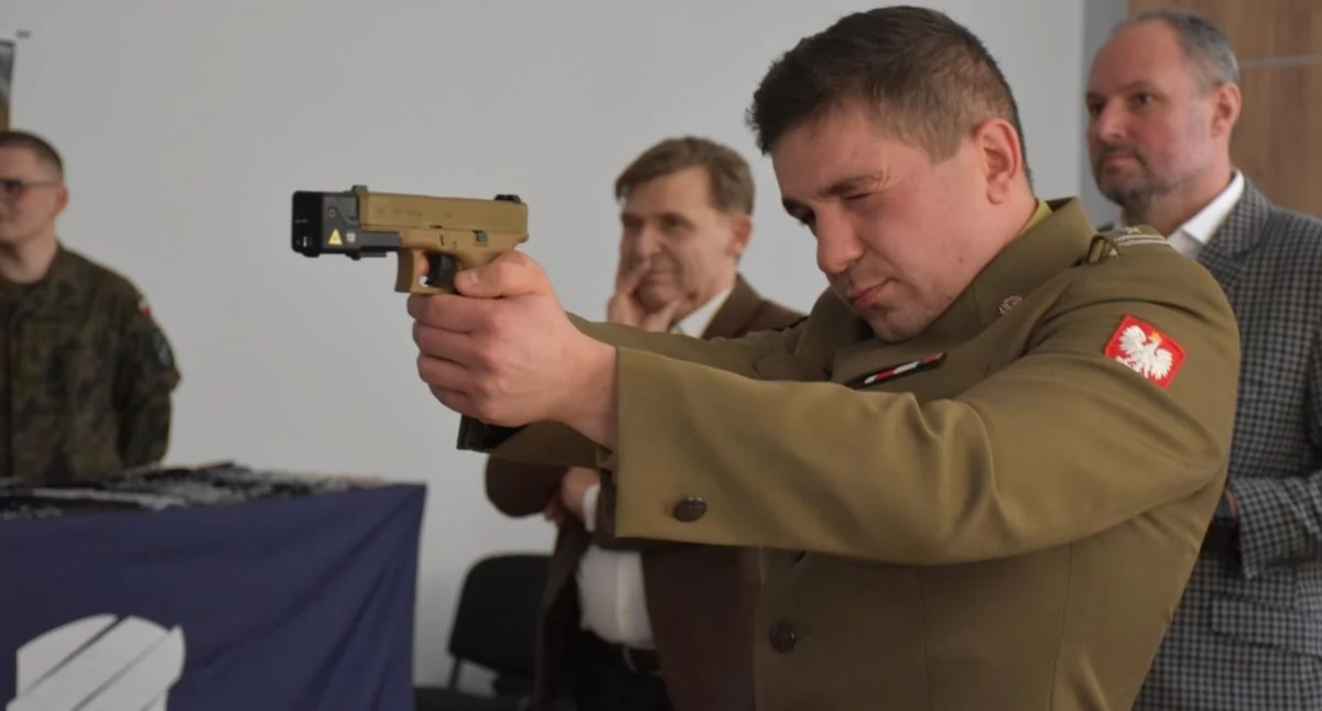Szkoły i edukacja, Wirtualna strzelnica Zespole Szkół Liskowie - zdjęcie, fotografia