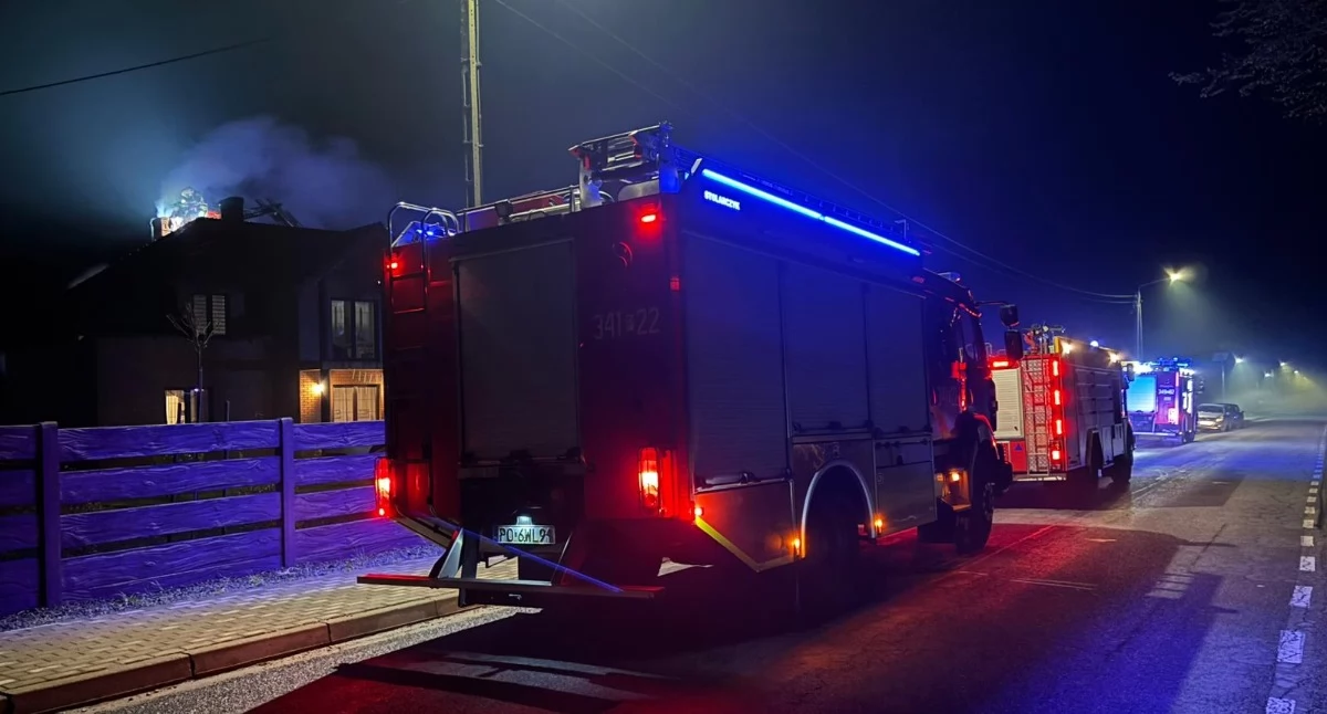 Pożary - interwencje Straży Pożarnej, Pożar Godzieszach Małych - zdjęcie, fotografia