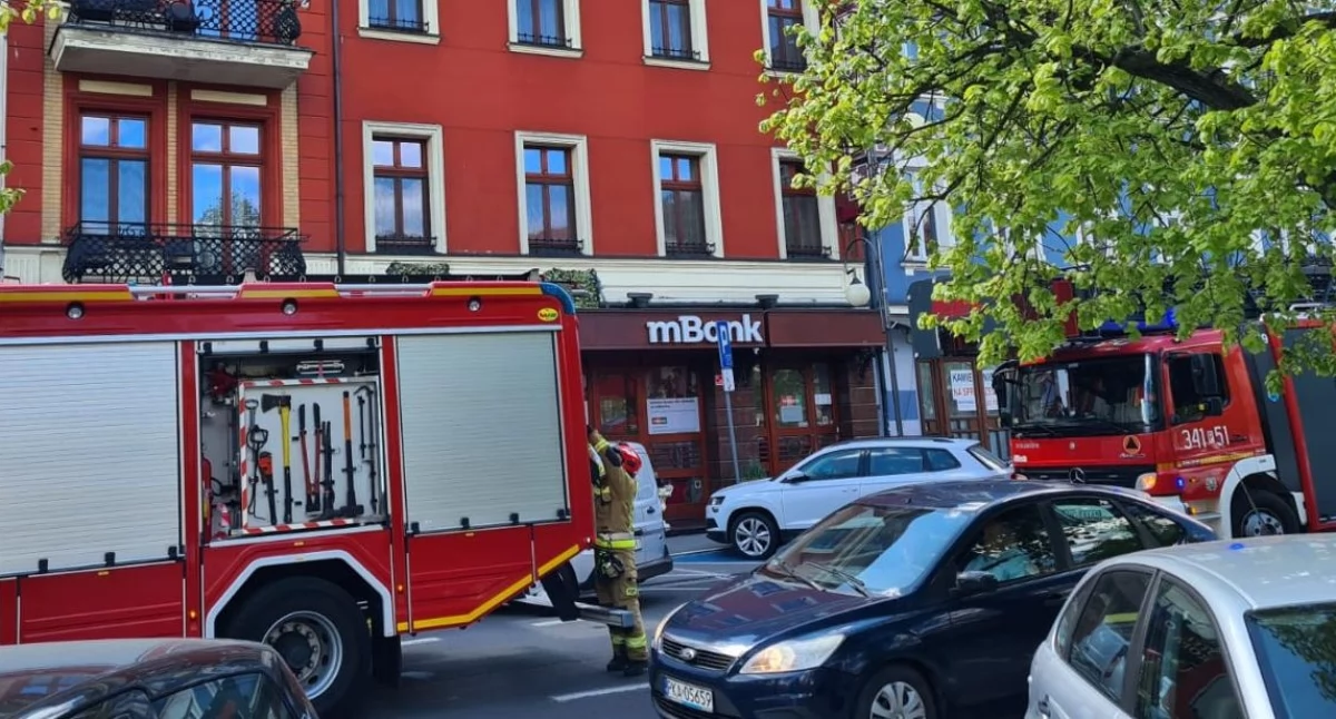 Pożary - interwencje Straży Pożarnej, Strażacy ćwiczyli terenie hotelu - zdjęcie, fotografia