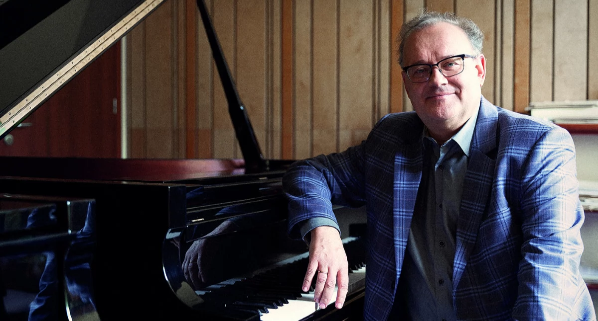 Koncerty, Artur Jaroń solistą „Wieczoru Francuskiego” Filharmonii Kaliskiej - zdjęcie, fotografia