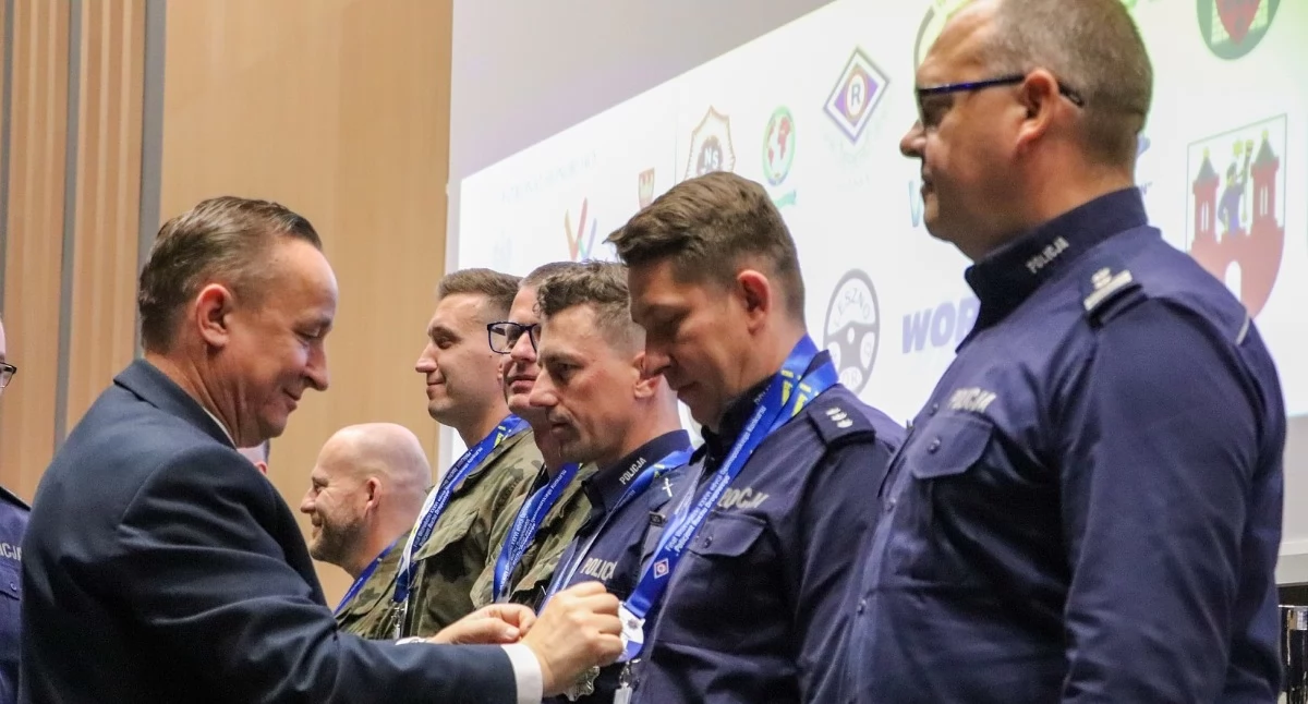 Ciekawostki, Najlepszy policjant „drogówki” Wielkopolsce Kalisza! - zdjęcie, fotografia