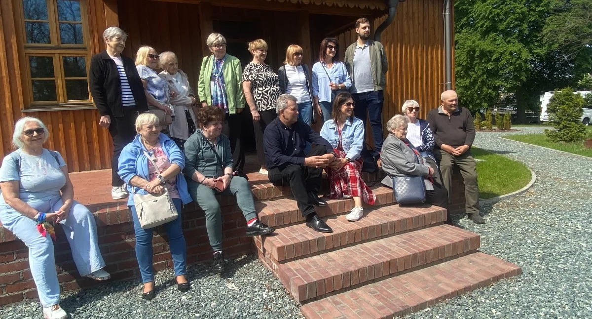 Ciekawostki, Seniorzy szkole - zdjęcie, fotografia
