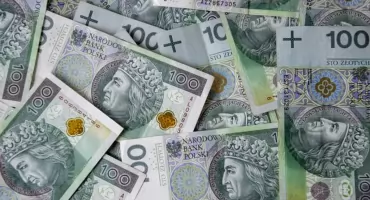 ZUS: Pierwsze czternastki jeszcze w sierpniu. Sprawdź ile otrzymasz