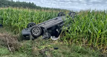 Wypadek w Zamętach. Dwie osoby ranne