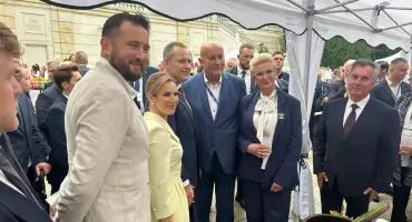 Anna i Stanisław Lesieniowie  na  dożynkach prezydenckich w Spale 