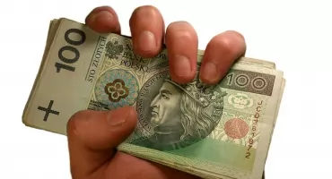Gotówka pewniejsza niż płatności cyfrowe