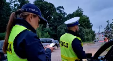 Kradł, jeździł po pijanemu i bez prawa jazdy. Młody Ukrainiec deportowany z Polski 