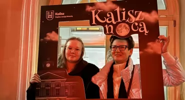 Zwiedzali ratusz... w nocy
