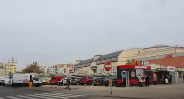 Parking podziemny i schron pod Nowym Rynkiem?