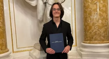  Kaliszanin Leon Jakubek odbierał Stypendium Ministra  na Zamku Królewskim 