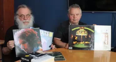 W klimatach Dylana i brytyjskiego folk rocka 