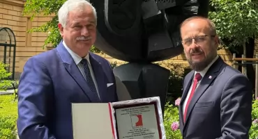 Prof. Jarosław Wołejszo z Polską Nagrodą Jakości w kategorii: Nauka
